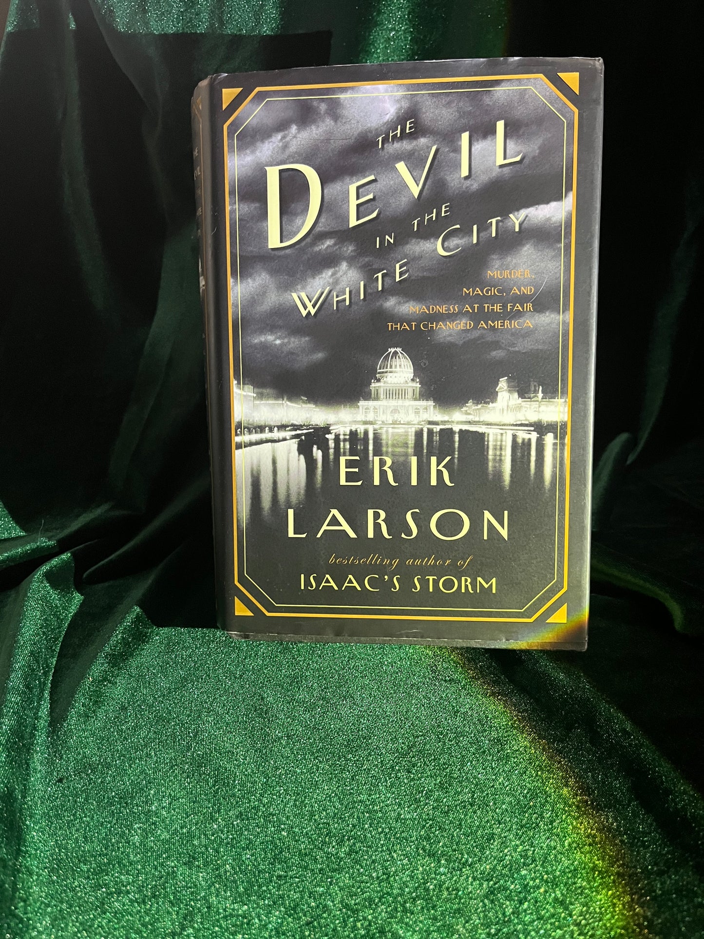 The Devil in the White City - Hardcover by Erik Larson