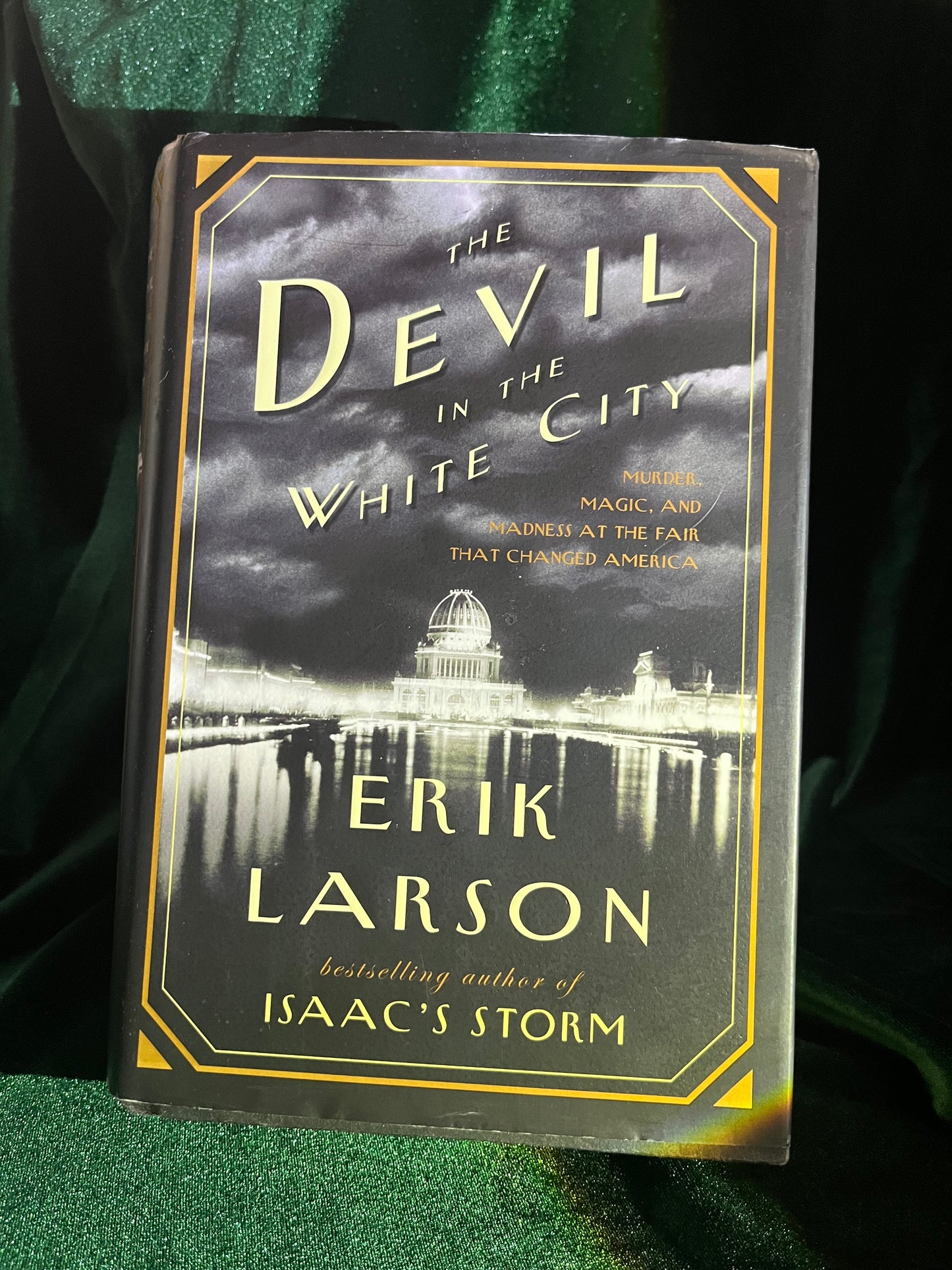 The Devil in the White City - Hardcover by Erik Larson