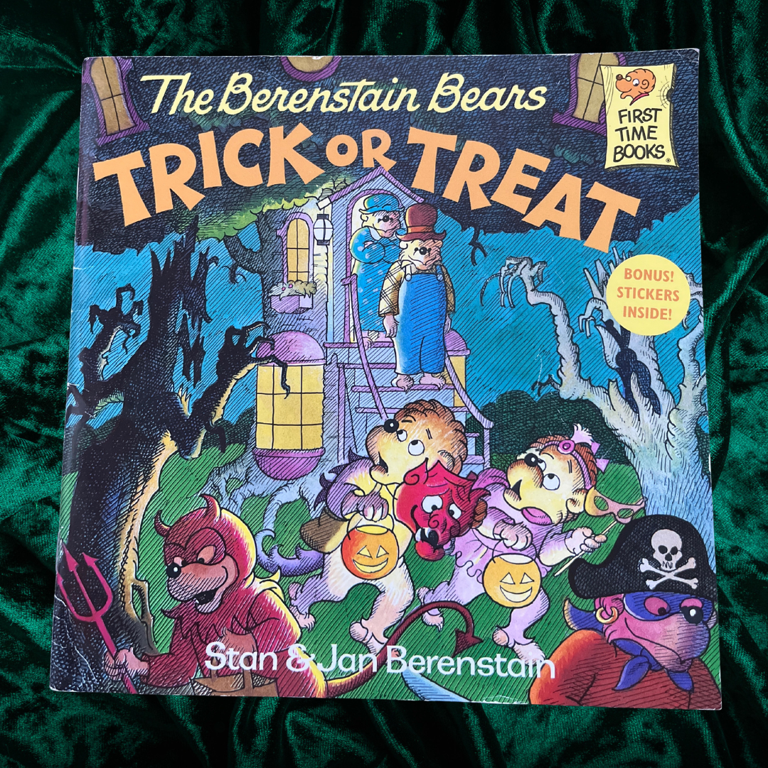 The Berenstain Bears: Trick or Treat by Stan & Jan Berenstain