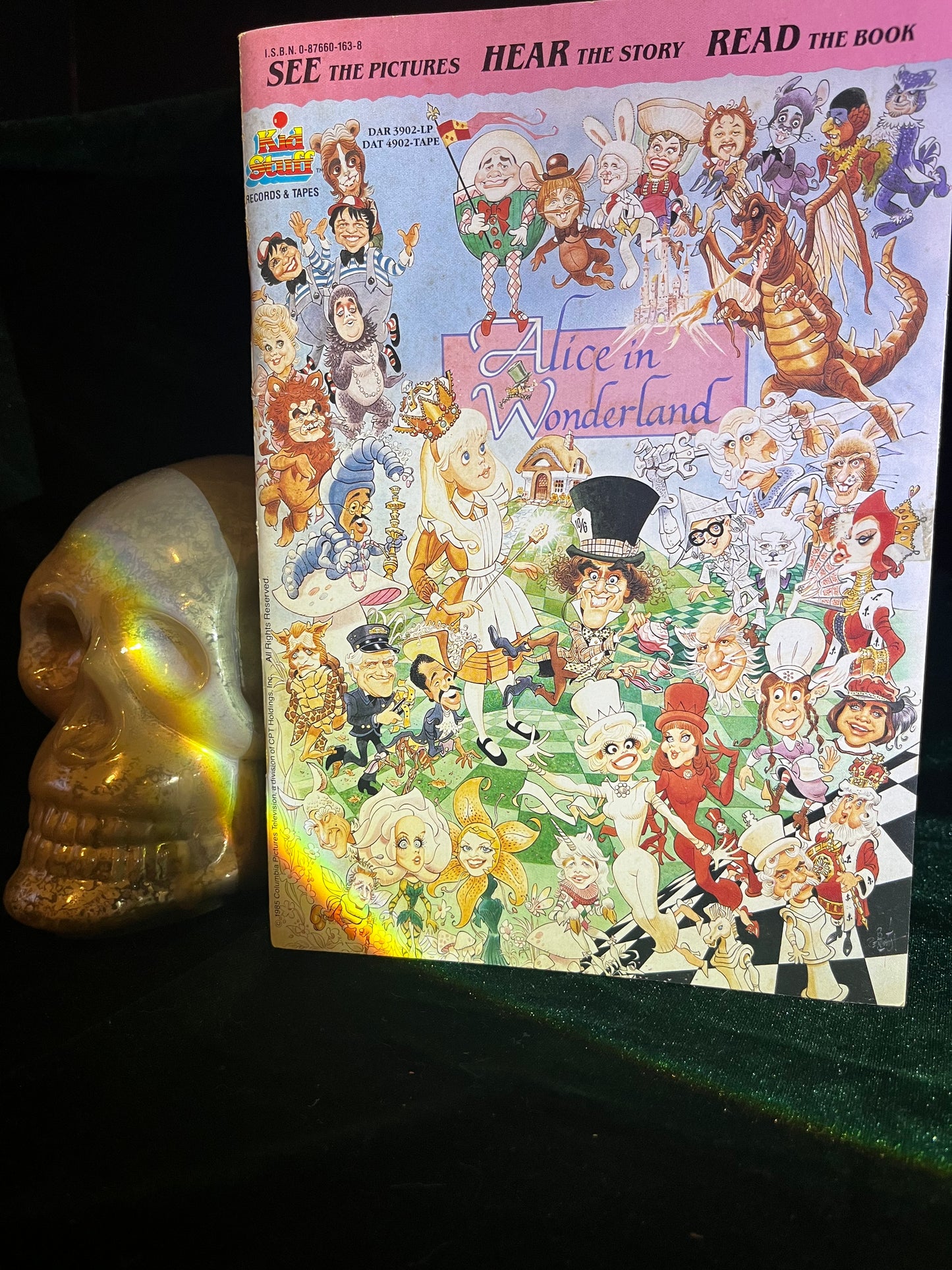 {Collectors} Alice in Wonderland Paperback Adapted by P. McBride, D. Walden, P. Hammond and J.Friedman